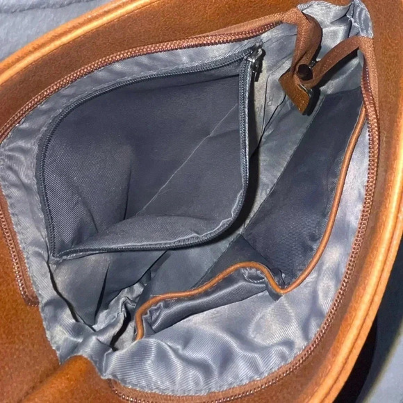 Crossbody Purse - Picture 2 of 14